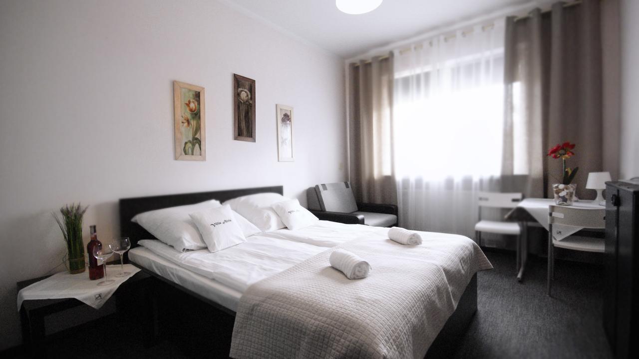 Villa Alris 比亚韦斯托克 外观 照片